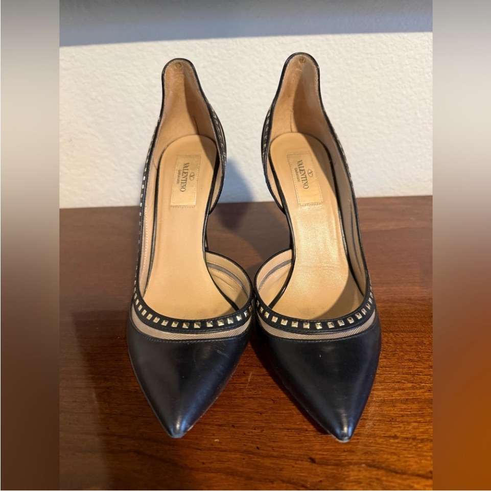 Valentino Black Leather Pointed Pumps With Studded Trim